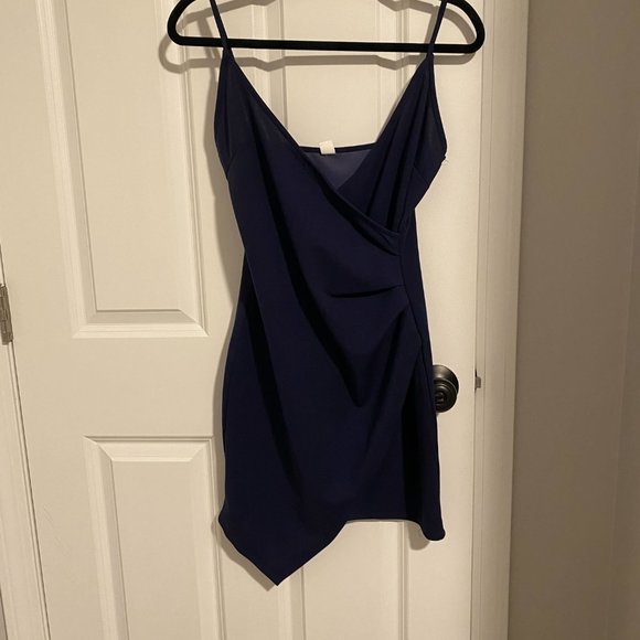 Navy Ruched Side Asymmetrical V Neck Bodycon Cami Dress‎ - Size Medium - Picture 2 of 7